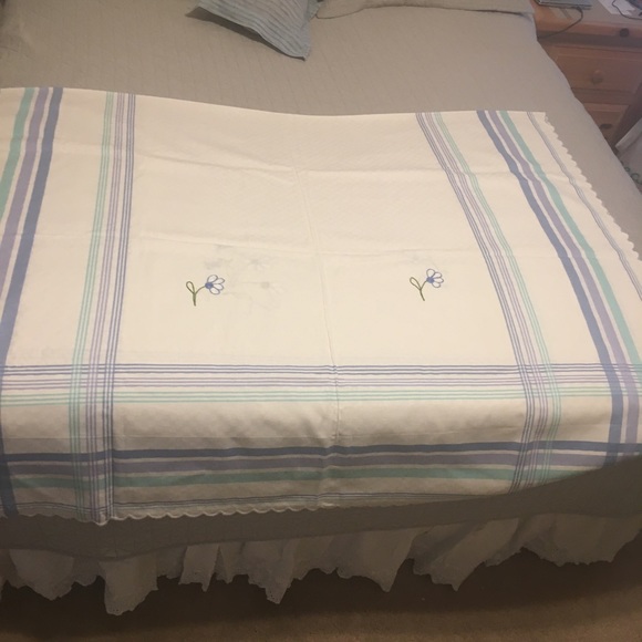 Table Linens, Needle Point, hand done, 98”L x66” W - Picture 2 of 6